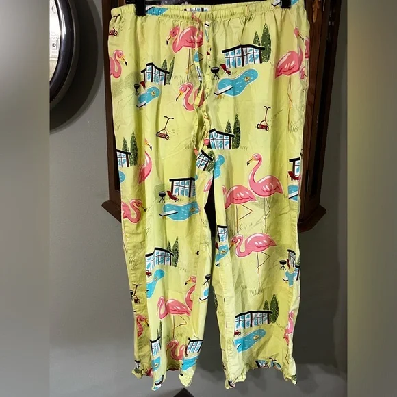 Vintage Nick & Nora Retro Outdoor Swimming Pool Flamingo Grass Mower Pajamas - Picture 7 of 9